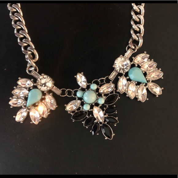 Multi colored necklace - Picture 2 of 2